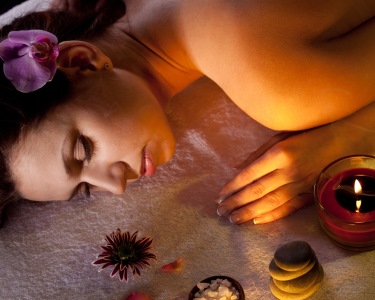 Facial e Envolvimento em Vinoterapia ou Chocoterapia | 1 Pessoa | 1h50 | Setúbal Facial e Envolvimento em Vinoterapia ou Chocoterapia | 1 Pessoa | 1h50 | Setúbal